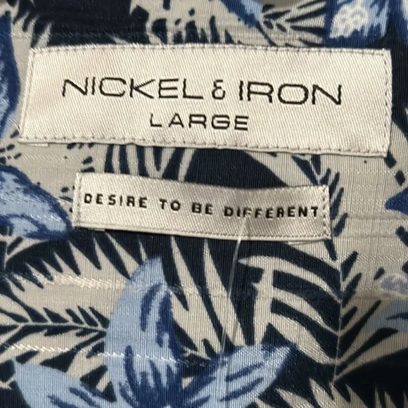 Nickel & Iron Hawaiian Print Men Collared and Button-down Shirt. NWT Size Large. - Picture 6 of 6